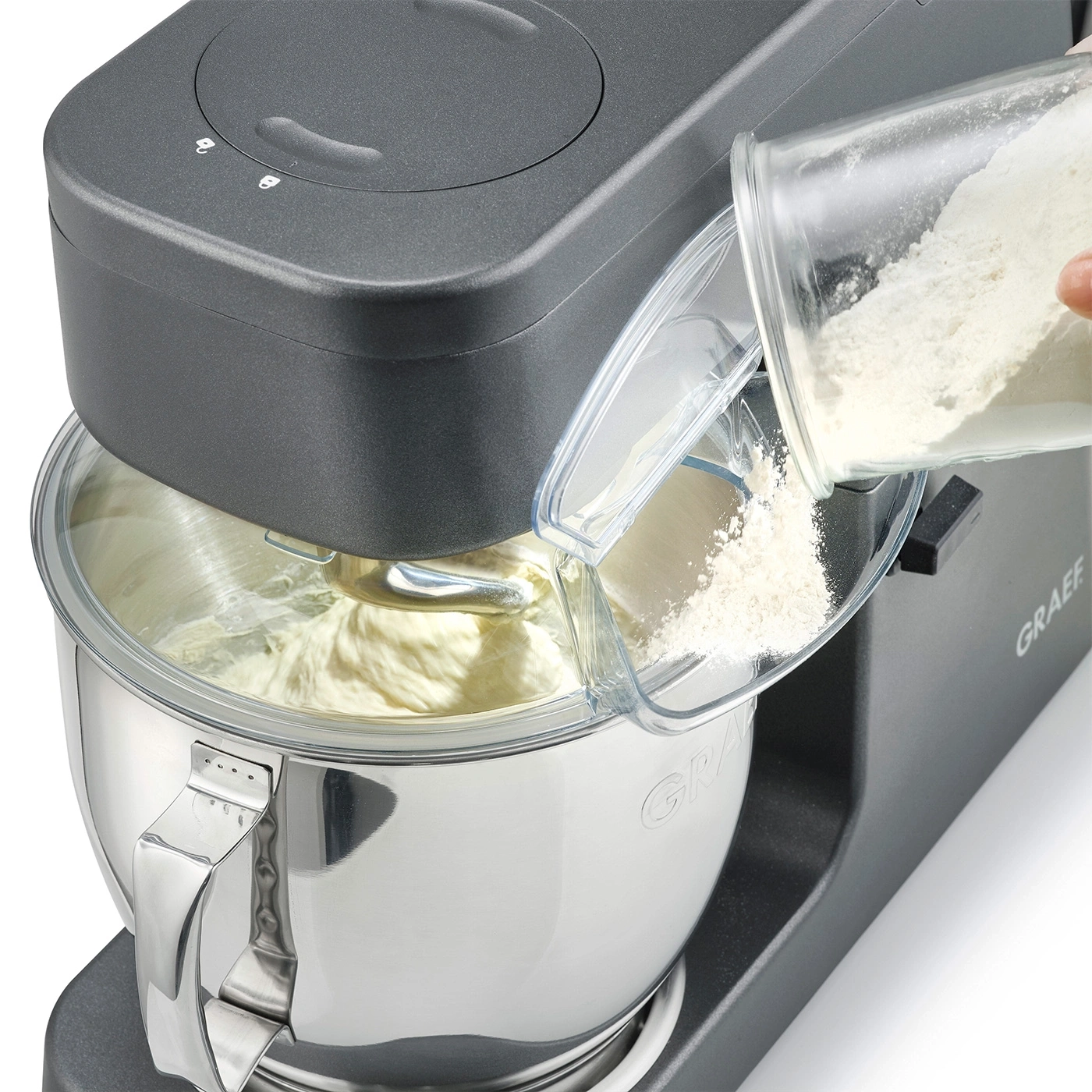 Robot culinaire avec ajout de farine, pâte, acier inoxydable, Graef, cuisine, pâtisserie, ingrédients