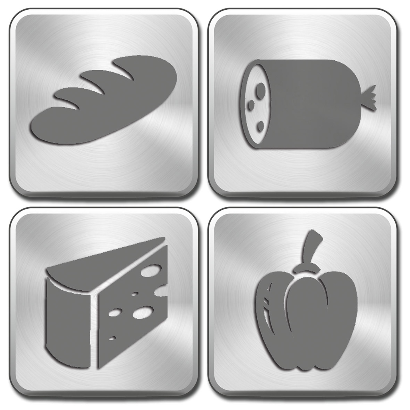 Brot, Wurst, Käse und Paprika auf quadratischen Metallplatten