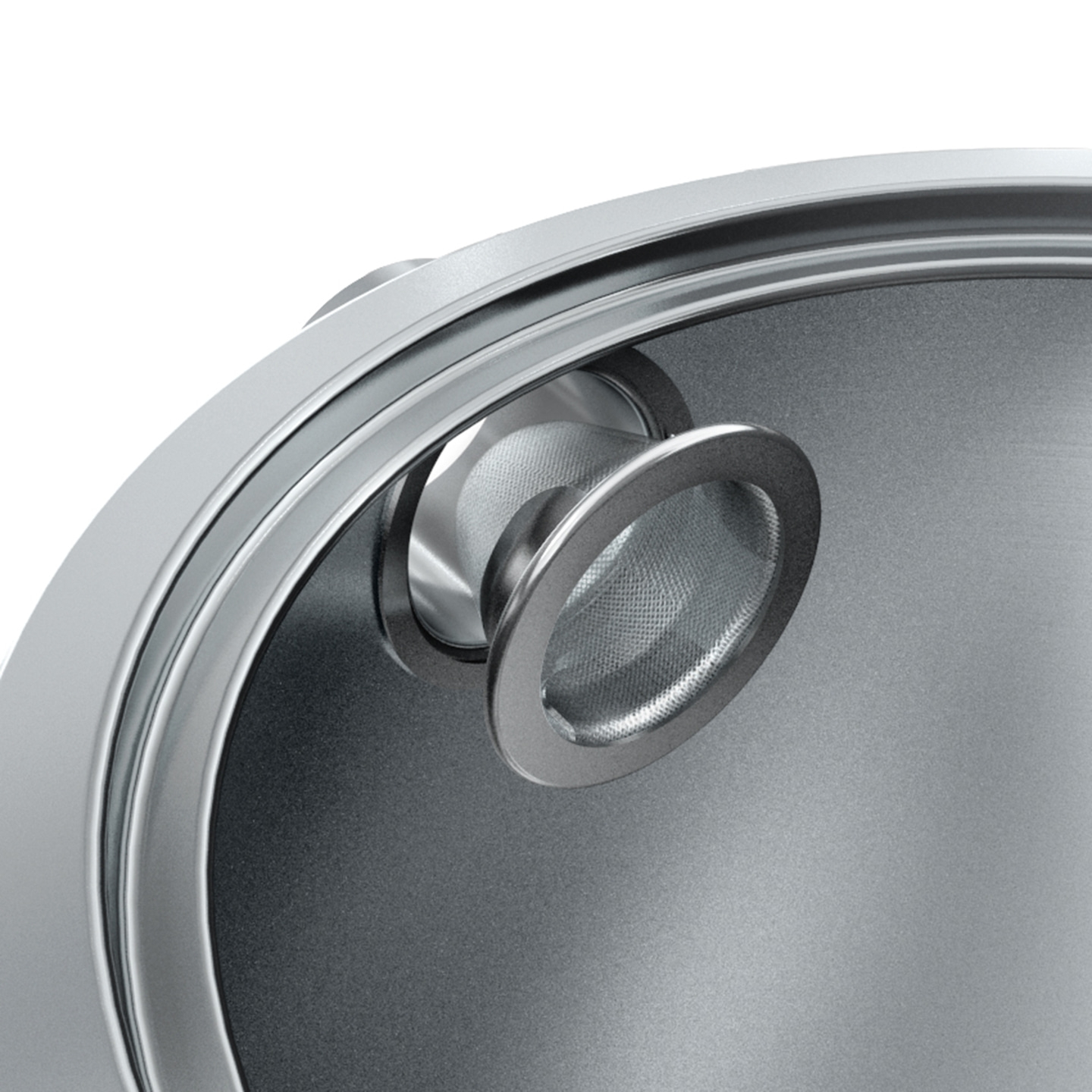 Nahaufnahme eines silbernen Teefilters in einem silbernen Behälter, Detailaufnahme
