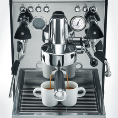 Espressomaschine mit zwei Tassen, die Kaffee zubereitet und ausgibt.
