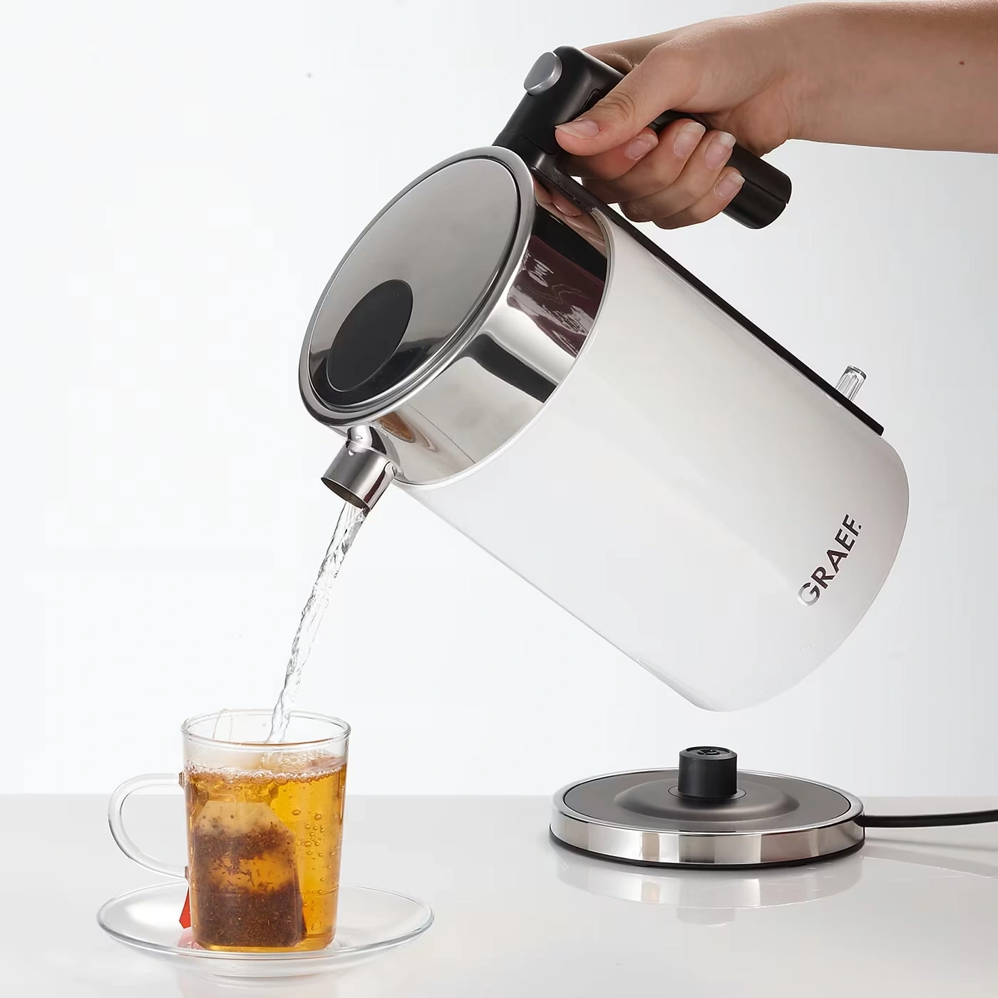 Stainless steel electric kettle WK61 1,5 litres