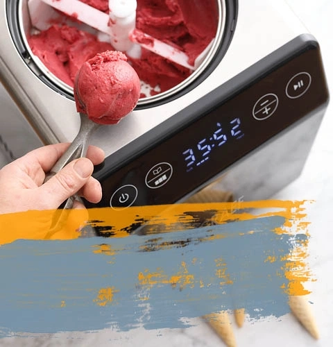 La crème glacée est fabriquée avec une machine à crème glacée, affichant 35:52.