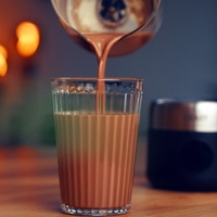 Glas-Milchaufschäumer MS802, schwarz Feinster, cremiger Milchschaum Glas-Milchaufschäumer MS802, schwarz Feinster, cremiger Milchschaum